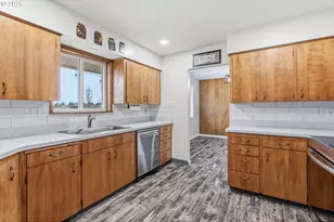 400 NW 99th St, Vancouver, WA 98665 - Photo 12