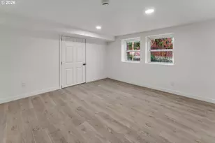 682 39th St, Astoria, OR 97103 - Photo 22