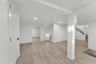 682 39th St, Astoria, OR 97103 - Photo 16