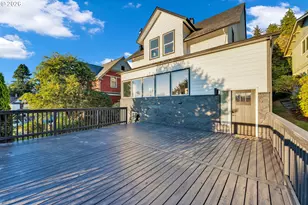 682 39th St, Astoria, OR 97103 - Photo 2