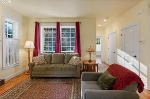 1101 Madison St, Silverton, OR 97381 - Photo 10