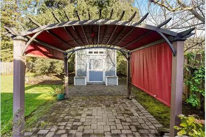 1101 Madison St, Silverton, OR 97381 - Photo 36