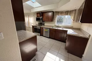 1209 NW Bayshore Dr, Waldport, OR 97394 - Photo 2