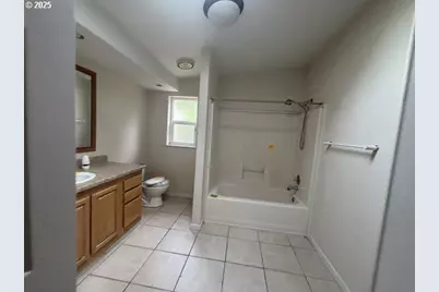 1209 NW Bayshore Dr, Waldport, OR 97394 - Photo 10