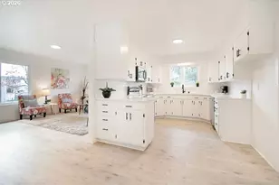 515 E Pine St, Centralia, WA 98531 - Photo 6