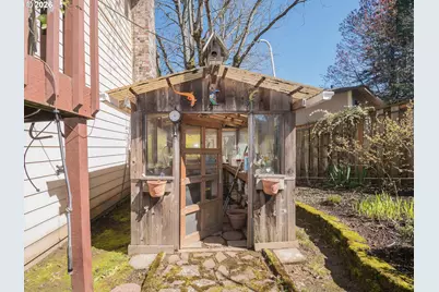 4031 SE Knarr Cir, Troutdale, OR 97060 - Photo 32