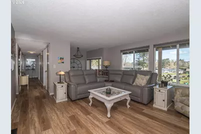 4031 SE Knarr Cir, Troutdale, OR 97060 - Photo 4