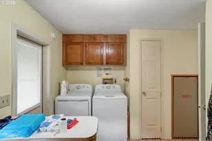 1307 S Water St, Silverton, OR 97381 - Photo 20