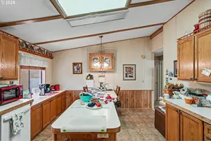 1307 S Water St, Silverton, OR 97381 - Photo 14