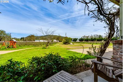 34386 Matthews Rd, Eugene, OR 97405 - Photo 24