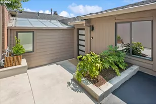 60 Condo Lea Terrace, Lake Oswego, OR 97035 - Photo 1