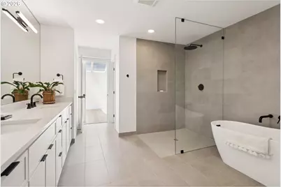60 Condolea Ter, Lake Oswego, OR 97035 - Photo 16