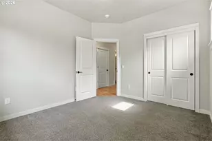 988 Hamilton St, Springfield, OR 97477 - Photo 34