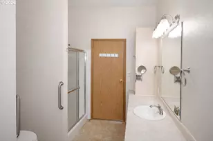 16500 SE 1st St, Vancouver, WA 98684 - Photo 14