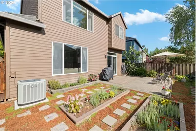 1079 SE Portlandia Ave, Hillsboro, OR 97123 - Photo 30