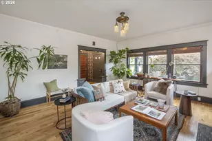 7027 N Moore Ave, Portland, OR 97217 - Photo 8