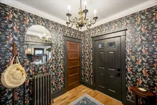 7027 N Moore Ave, Portland, OR 97217 - Photo 4