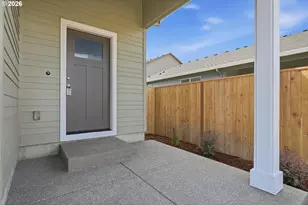 521 E Cleveland St, Carlton, OR 97111 - Photo 4