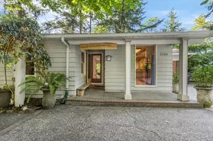 3160 Whitten Dr, Eugene, OR 97405 - Photo 2