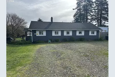 265 S Hazel St, Brookings, OR 97415 - Photo 1