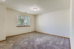 10538 SE Holgate Blvd, Portland, OR 97266 - Photo 8