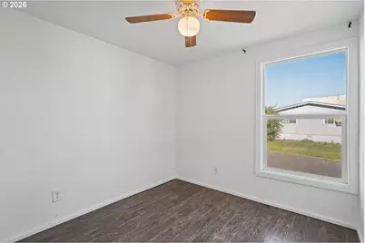 1415 S Bertelsen Rd #114, Eugene, OR 97402 - Photo 16