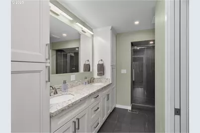 620 N Hayden Bay Dr, Portland, OR 97217 - Photo 22