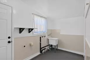 3205 NE 83rd Ave, Portland, OR 97220 - Photo 14