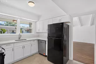 3205 NE 83rd Ave, Portland, OR 97220 - Photo 8
