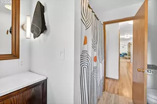 504 Meadow View Rd, Forest Grove, OR 97116 - Photo 20