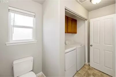 19157 SE Ash St, Portland, OR 97233 - Photo 18