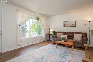 5044 NE Cully Blvd, Portland, OR 97218 - Photo 6