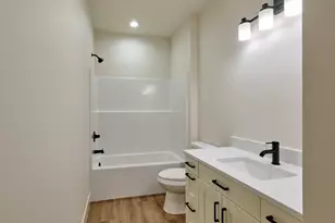 1281 Brown St, Woodburn, OR 97071 - Photo 14