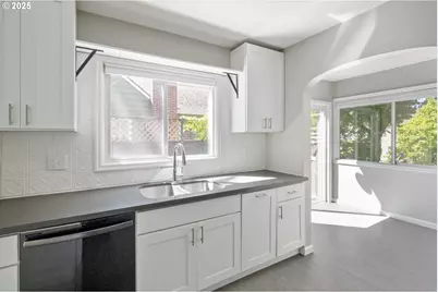 7434 N Chase Ave N, Portland, OR 97217 - Photo 30