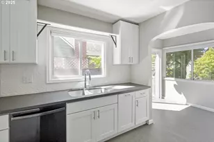 7434 N Chase Ave N, Portland, OR 97217 - Photo 30