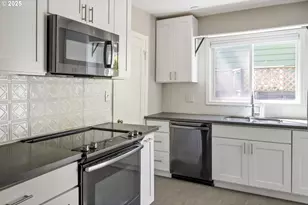 7434 N Chase Ave N, Portland, OR 97217 - Photo 18