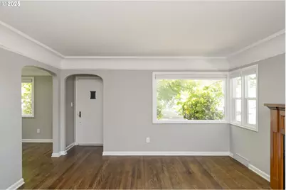 7434 N Chase Ave N, Portland, OR 97217 - Photo 6