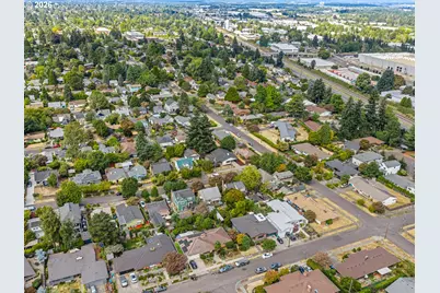 6437 NE 38th Ave, Portland, OR 97211 - Photo 24