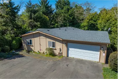 1600 Rhododendron Dr #6, Florence, OR 97439 - Photo 1