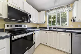 1600 Rhododendron Dr, Florence, OR 97439 - Photo 18