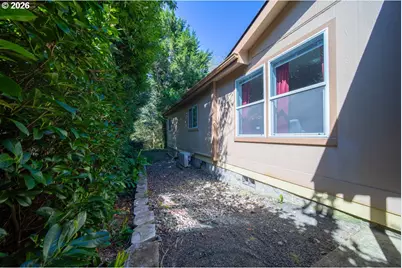 1600 Rhododendron Dr #6, Florence, OR 97439 - Photo 12