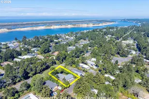 1600 Rhododendron Dr, Florence, OR 97439 - Photo 4