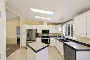 1600 Rhododendron Dr, Florence, OR 97439 - Photo 16