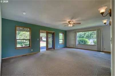50541 Hillcrest Dr, Scappoose, OR 97056 - Photo 10