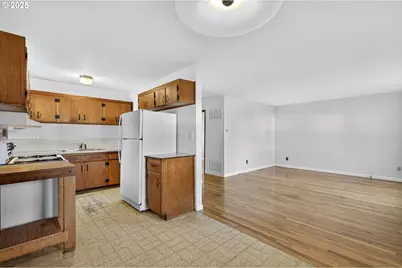 10130 SE Pardee St, Portland, OR 97266 - Photo 14
