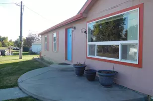 724 N 4th St, Athena, OR 97813 - Photo 4