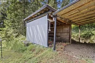 283 Upper Terrace Ln, Glide, OR 97443 - Photo 36
