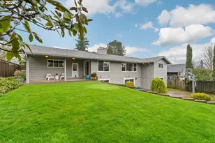 2125 SW Warwick Ave, Portland, OR 97225 - Photo 36