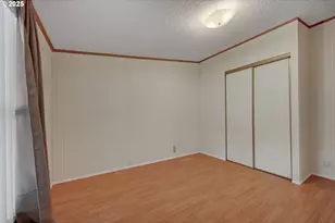 1120 W Fairview Dr, Springfield, OR 97477 - Photo 16