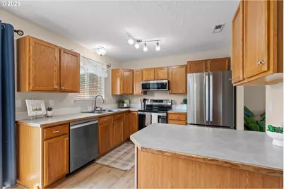 486 E Autumn Ave, Hermiston, OR 97838 - Photo 8